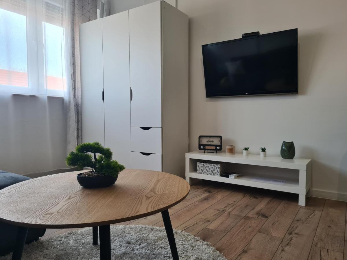 Apartman Id Donji Miholjac Exterior foto